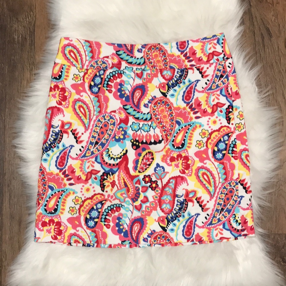 Talbots | Beautiful paisley print pencil skirt
